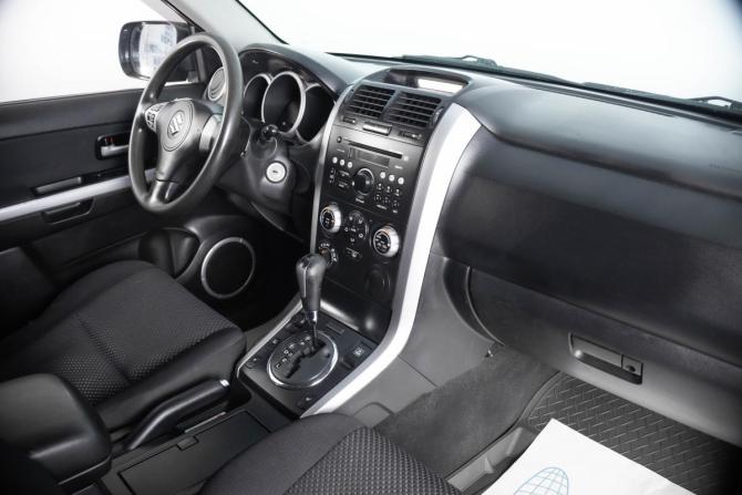 Suzuki Grand Vitara II с пробегом 2008 года, цена 699 000 рублей, 197584 км, внедорожник, Автокод Объявления