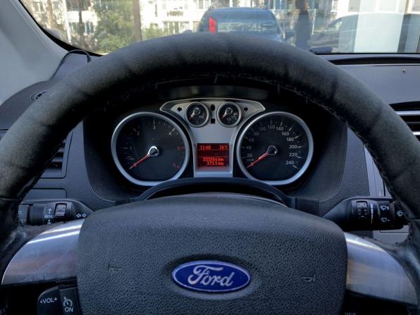 Ford Kuga I с пробегом 2011 года, цена 650 000 рублей, 333262 км, внедорожник, Автокод Объявления