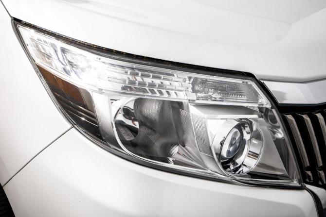 Toyota Esquire I с пробегом 2015 года, цена 2 159 000 рублей, 104000 км, минивэн, Автокод Объявления