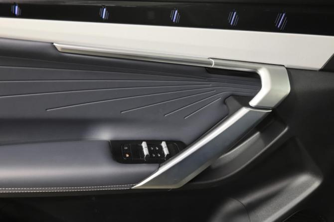 Geely Atlas II с пробегом 2024 года, цена 2 999 000 рублей, 38000 км, внедорожник, Автокод Объявления