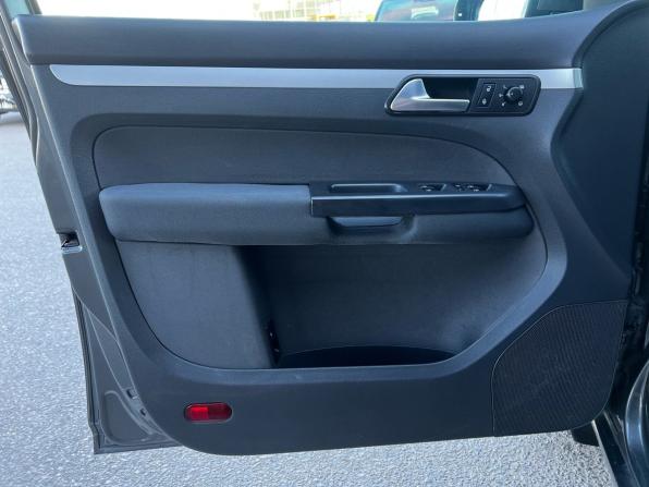 Volkswagen Touran I Рестайлинг 2 с пробегом 2011 года, цена 999 000 рублей, 187505 км, компактвэн, Автокод Объявления