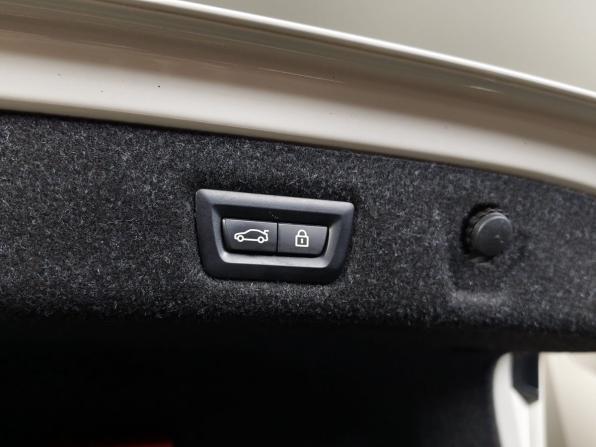 BMW 5 серии VII (G30/G31/G38) Рестайлинг с пробегом 2021 года, цена 5 193 000 рублей, 130528 км, седан, Автокод Объявления