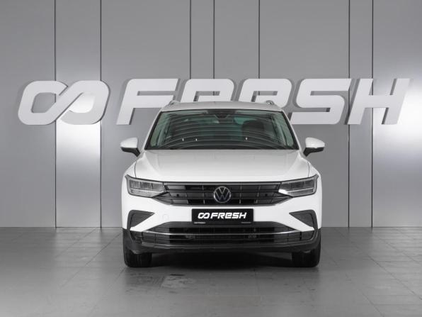 Volkswagen Tiguan II Рестайлинг с пробегом 2021 года, цена 2 469 000 рублей, 89818 км, внедорожник, Автокод Объявления