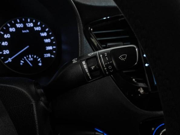 Hyundai Solaris II с пробегом 2017 года, цена 1 319 000 рублей, 191185 км, седан, Автокод Объявления