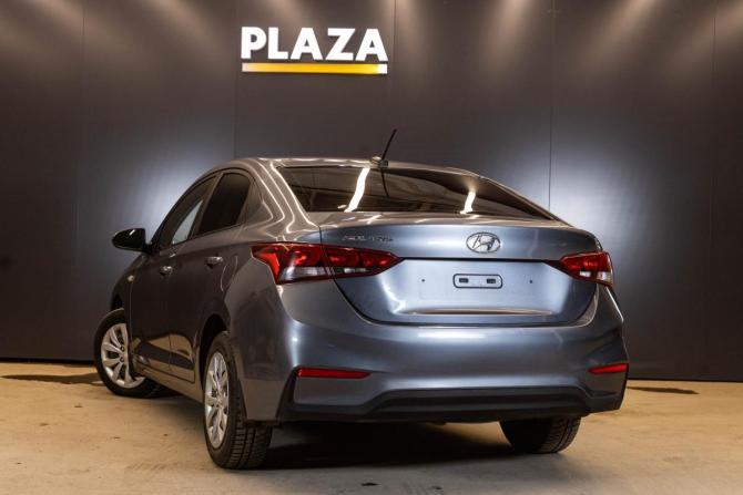 Hyundai Solaris II с пробегом 2017 года, цена 999 000 рублей, 238831 км, седан, Автокод Объявления