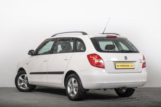 Skoda Fabia II Рестайлинг с пробегом 2011 года, цена 679 000 рублей, 156000 км, универсал, Автокод Объявления