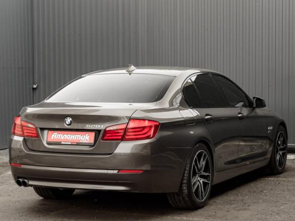 BMW 5 серии VI (F10/F11/F07) с пробегом 2011 года, цена 1 795 000 рублей, 259560 км, седан, Автокод Объявления