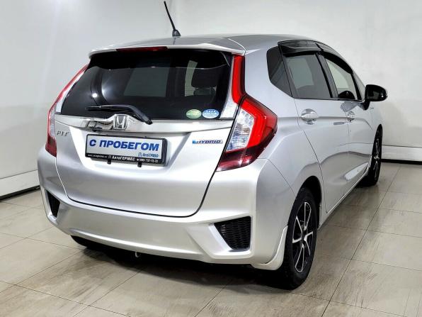 Honda Fit III с пробегом 2016 года, цена 870 000 рублей, 263329 км, хэтчбек, Автокод Объявления