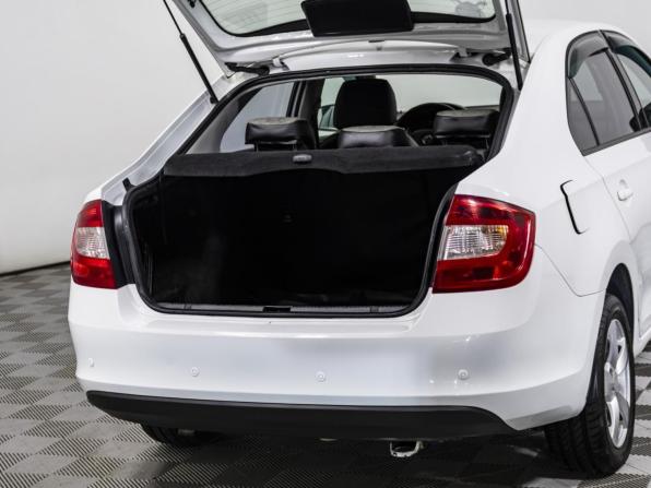 Skoda Rapid I Рестайлинг с пробегом 2017 года, цена 1 148 000 рублей, 174723 км, лифтбек, Автокод Объявления
