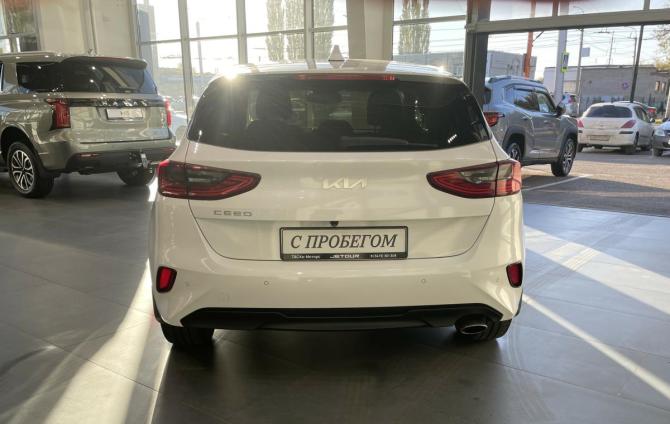 Kia Ceed III Рестайлинг с пробегом 2022 года, цена 2 102 200 рублей, 74091 км, хэтчбек, Автокод Объявления