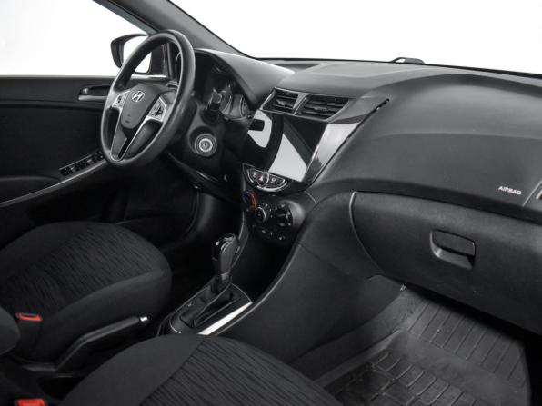 Hyundai Solaris I Рестайлинг с пробегом 2015 года, цена 925 000 рублей, 122000 км, седан, Автокод Объявления