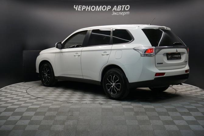 Mitsubishi Outlander III с пробегом 2013 года, цена 1 240 000 рублей, 195535 км, внедорожник, Автокод Объявления