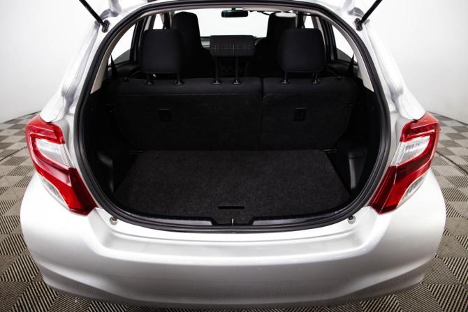 Toyota Vitz III (XP130) Рестайлинг с пробегом 2016 года, цена 819 000 рублей, 217547 км, хэтчбек, Автокод Объявления