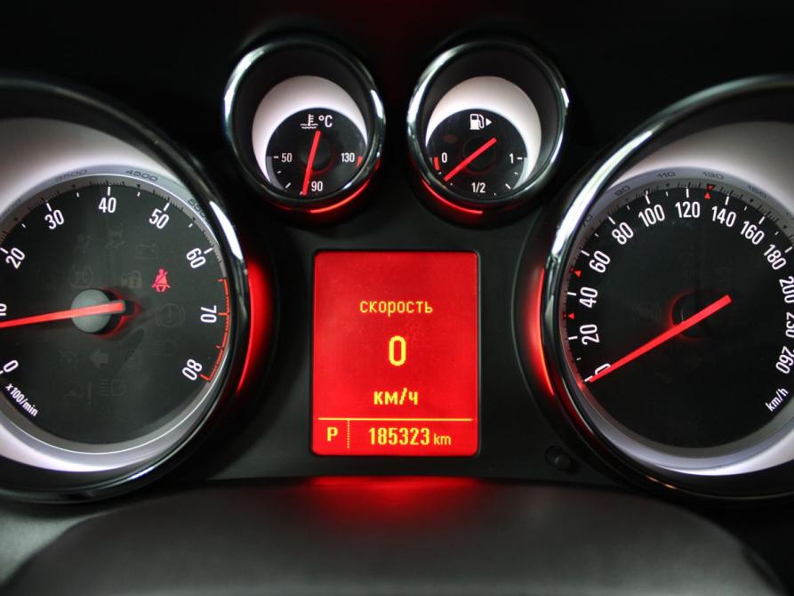 Opel Astra J Рестайлинг Старый Оскол  - изображение 19
