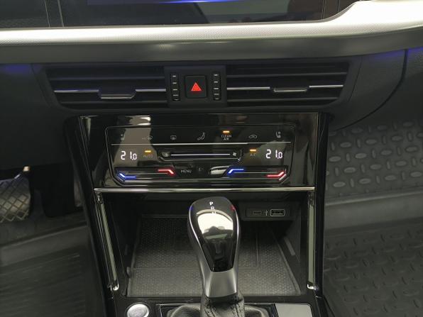 Volkswagen Passat B8 Рестайлинг с пробегом 2023 года, цена 3 380 000 рублей, 75572 км, седан, Автокод Объявления