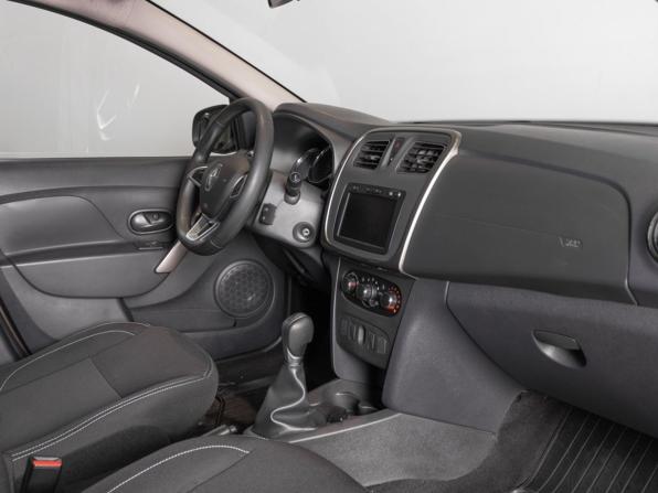 Renault Logan II Рестайлинг с пробегом 2022 года, цена 1 170 000 рублей, 112466 км, седан, Автокод Объявления