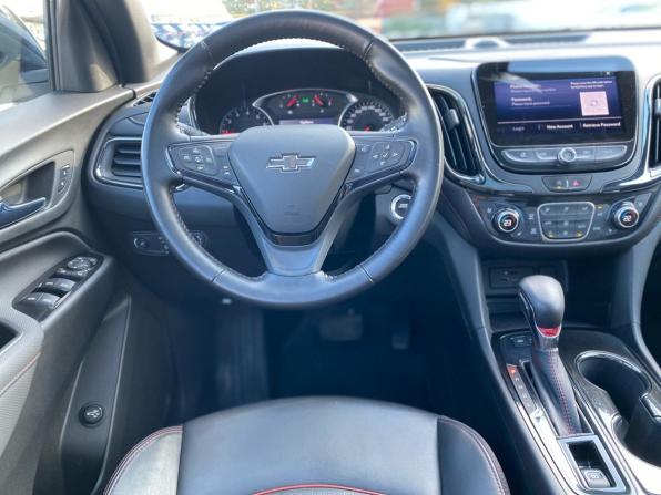 Chevrolet Equinox III Рестайлинг с пробегом 2022 года, цена 2 690 000 рублей, 98845 км, внедорожник, Автокод Объявления