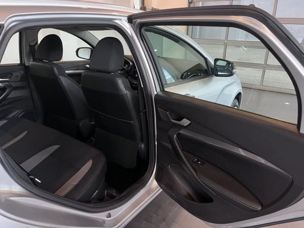 Lada (ВАЗ) Vesta I Рестайлинг (NG) с пробегом 2024 года, цена 1 415 000 рублей, 10563 км, универсал, Автокод Объявления