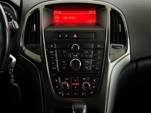 Opel Astra J с пробегом 2011 года, цена 635 000 рублей, 192759 км, хэтчбек, Автокод Объявления