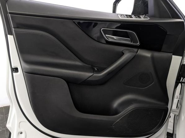 Jaguar F-Pace I с пробегом 2017 года, цена 2 590 000 рублей, 113144 км, внедорожник, Автокод Объявления