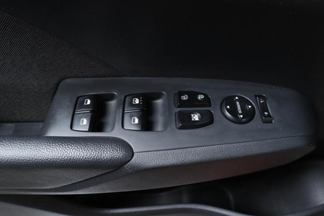 Hyundai Solaris II с пробегом 2019 года, цена 1 359 000 рублей, 139000 км, седан, Автокод Объявления