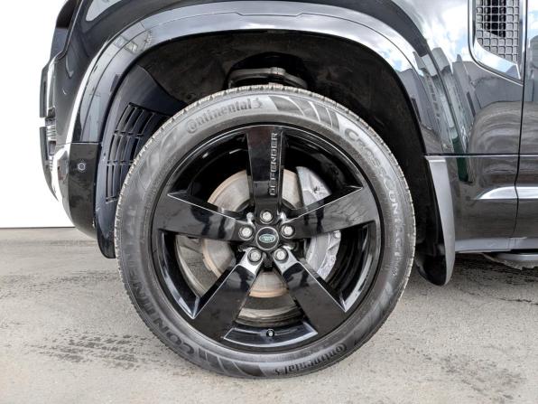 Land Rover Defender II с пробегом 2024 года, цена 11 000 000 рублей, 28585 км, внедорожник, Автокод Объявления