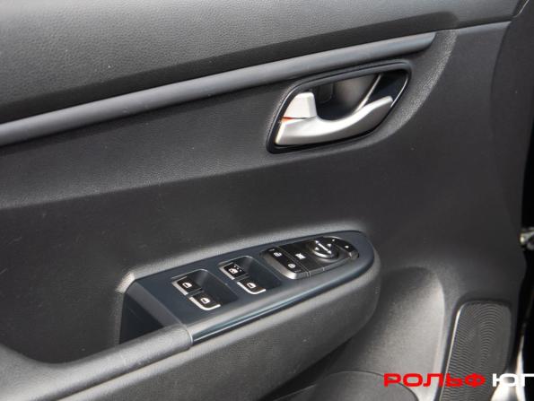 Kia Rio IV Рестайлинг с пробегом 2021 года, цена 1 713 000 рублей, 54249 км, хэтчбек, Автокод Объявления
