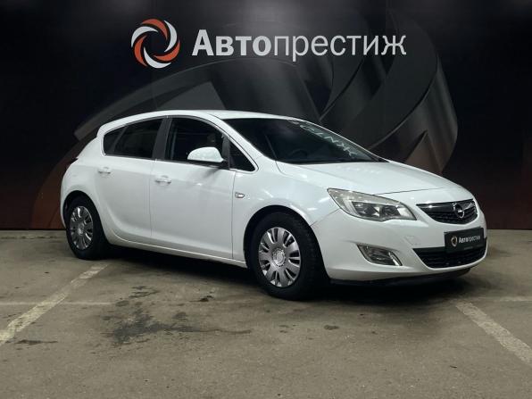 Opel Astra J с пробегом 2011 года, цена 580 000 рублей, 235350 км, хэтчбек, Автокод Объявления