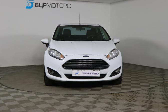 Ford Fiesta Mk6 Рестайлинг с пробегом 2015 года, цена 649 990 рублей, 148893 км, седан, Автокод Объявления