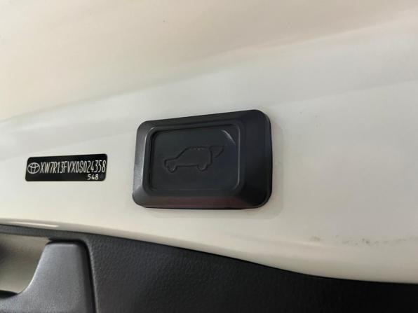 Toyota RAV4 V (XA50) с пробегом 2021 года, цена 3 449 000 рублей, 99857 км, внедорожник, Автокод Объявления