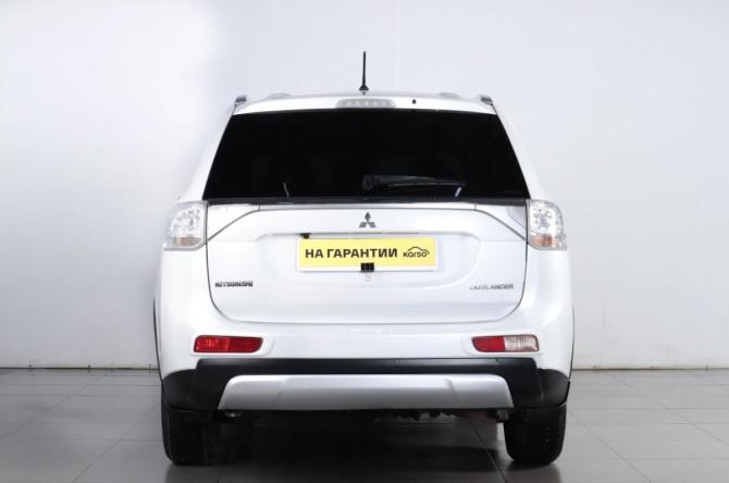 Mitsubishi Outlander III Рестайлинг с пробегом 2014 года, цена 1 649 000 рублей, 179230 км, внедорожник, Автокод Объявления