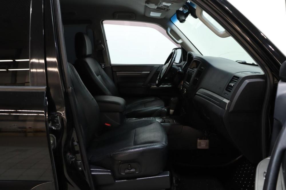 Mitsubishi Pajero IV Рестайлинг 1 Сургут  - изображение 17