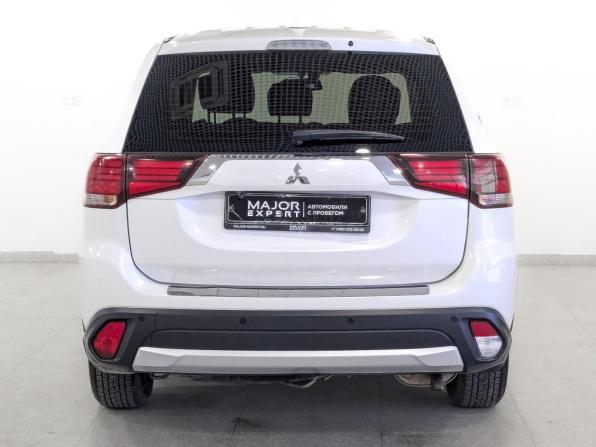 Mitsubishi Outlander III Рестайлинг 2 с пробегом 2018 года, цена 2 035 000 рублей, 71986 км, внедорожник, Автокод Объявления