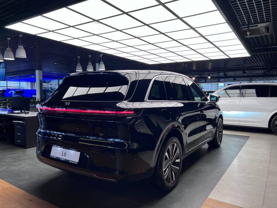 Li Auto (Lixiang) L6 Москва  - изображение 3