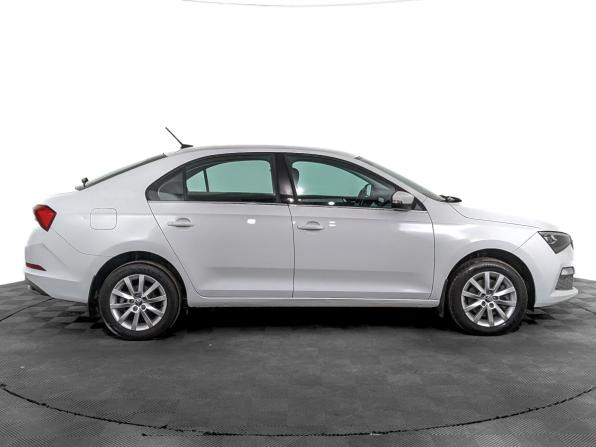 Skoda Rapid II с пробегом 2021 года, цена 1 650 000 рублей, 107109 км, лифтбек, Автокод Объявления