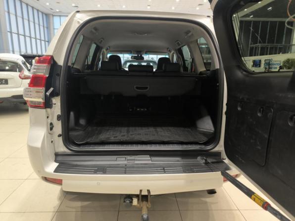 Toyota Land Cruiser Prado 150 Series Рестайлинг 1 с пробегом 2015 года, цена 2 850 000 рублей, 242136 км, внедорожник, Автокод Объявления