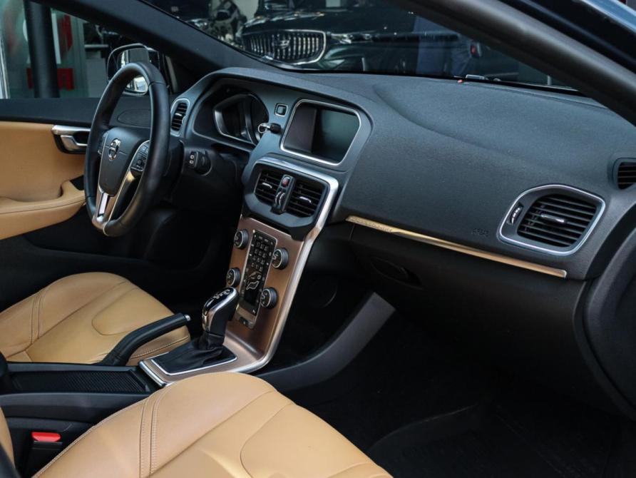 Volvo V40 Cross Country I Рестайлинг Москва  - изображение 8