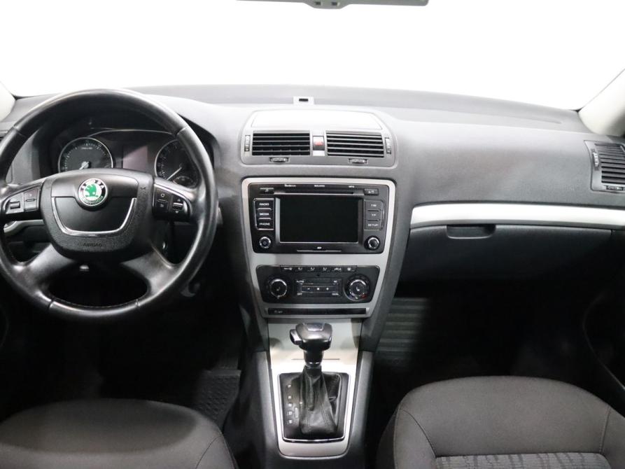 Skoda Octavia II (A5) Рестайлинг Москва  - изображение 13
