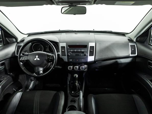 Mitsubishi Outlander II Рестайлинг с пробегом 2010 года, цена 749 777 рублей, 365573 км, внедорожник, Автокод Объявления