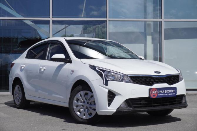 Kia Rio IV Рестайлинг с пробегом 2020 года, цена 1 395 000 рублей, 49600 км, седан, Автокод Объявления