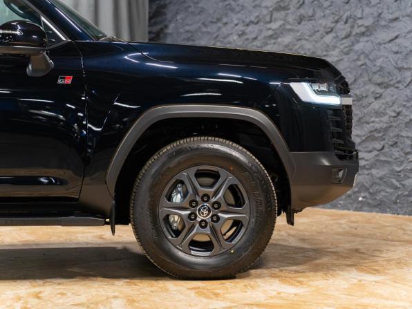 Новый Toyota Land Cruiser 300 Series 2025 года, цена 18 890 000 рублей, внедорожник, Автокод Объявления