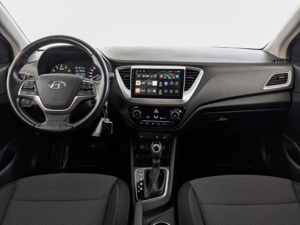 Hyundai Solaris II с пробегом 2019 года, цена 1 455 000 рублей, 64302 км, седан, Автокод Объявления