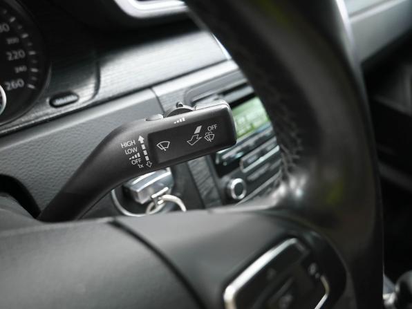Volkswagen Passat B7 с пробегом 2012 года, цена 1 279 900 рублей, 208000 км, седан, Автокод Объявления