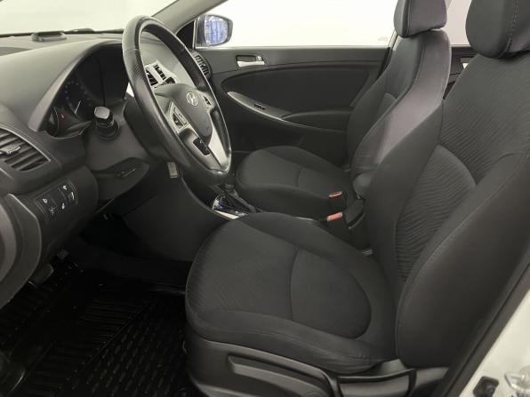 Hyundai Solaris I Рестайлинг с пробегом 2015 года, цена 1 100 000 рублей, 118419 км, седан, Автокод Объявления