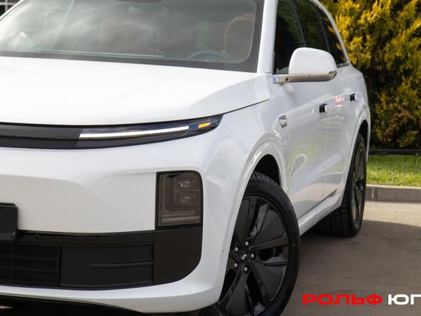 Li Auto (Lixiang) L6 с пробегом 2024 года, цена 5 248 000 рублей, 6455 км, внедорожник, Автокод Объявления