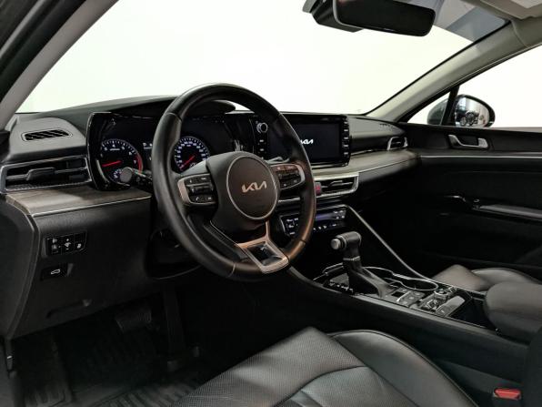 Kia K5 III с пробегом 2022 года, цена 2 850 000 рублей, 35513 км, седан, Автокод Объявления