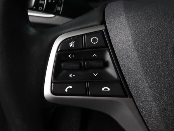 Hyundai Solaris II с пробегом 2018 года, цена 1 350 000 рублей, 154349 км, седан, Автокод Объявления