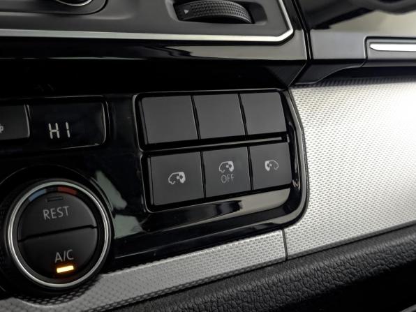 Volkswagen Multivan T6 с пробегом 2015 года, цена 3 630 000 рублей, 108299 км, минивэн, Автокод Объявления