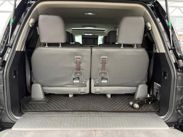Toyota Land Cruiser 200 Series с пробегом 2009 года, цена 2 350 000 рублей, 425000 км, внедорожник, Автокод Объявления
