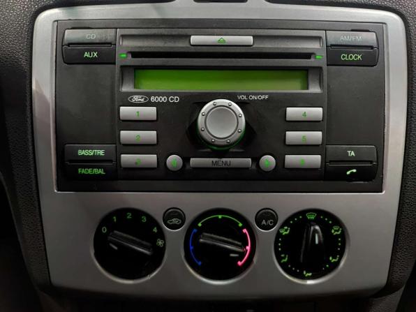 Ford Focus II с пробегом 2006 года, цена 370 000 рублей, 310497 км, хэтчбек, Автокод Объявления
